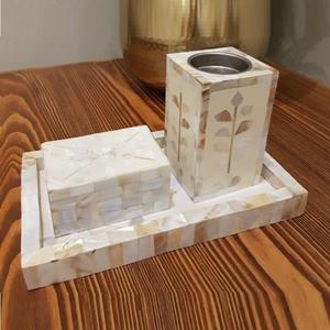 Brûleur d'encens religieux en bois de santal avec incrustation d'os, magnifiquement conçu, 100% écologique, encens indien, taille et forme personnalisables - Product Image 1