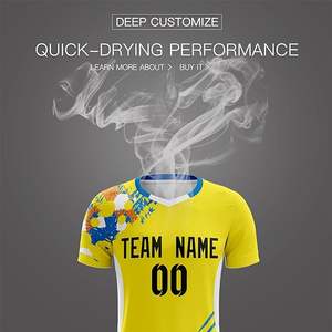 Maillot de football unisexe toutes saisons, design rétro, 100% polyester, séchage rapide, personnalisable - Product Image 4