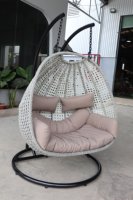 Fauteuil suspendu d'extérieur PRSW-004 pour couple, design asiatique, en fibre de polyrotin, avec coussin imperméable en tissu pour salon
