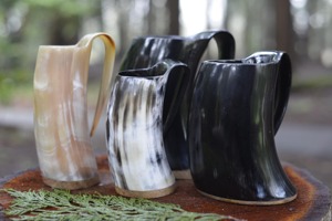 Chope décorative en corne de Viking, artisanale, pour collectionneurs, festivals médiévaux et utilisation à la maison ou au bar. - Product Image 2