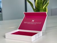 Boîte de papier cadeau magnétique