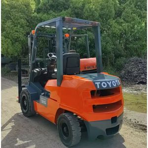 Montacargas de Gasolina/Gas LP de Diseño Nuevo con Motor Japonés, Montacargas <span class=keywords><strong>Toyota</strong></span> de 3.5 Toneladas con Capacidad de Carga de 5T, Transpaleta - Product Image 3