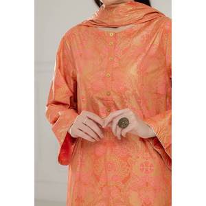 ชุดผ้าลอนพิมพ์ลายทองและเคลือบเงาแบบ 3 ชิ้น ไม่เย็บติดกัน พร้อมตกแต่งกระดุม รุ่น CL-52358-B - Product Image 6