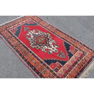 Vintage Turkish Patchwork Rug 4x7.3 ft (122x223 Cm) <b>Red</b> <b>Wool</b> Eco-Friendly Latex Backed - Product Image 3