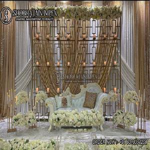 Grand mur de bougies en métal pour mariage - Product Image 1