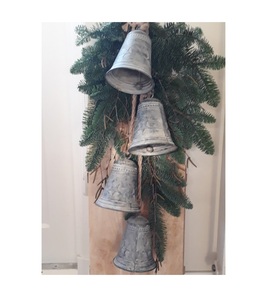 Handcrafted rustic antique premium metal <b>cow</b> <b>bells</b> with durable build, extra-loud sound, and traditional farmhouse decor appeal - Product Image 3