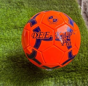 Exportador Indio de Balones de Fútbol de PVC de la Mejor Calidad para Interiores y Exteriores, Tamaño 5, Balón Deportivo para Adolescentes y Adultos, Balón de Fútbol para Entrenamiento - Product Image 3