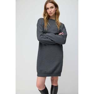 Vestido tipo sudadera de manga larga - Product Image 2