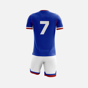 Uniforme de fútbol hecho en Pakistán de buena calidad para equipo, uniforme de fútbol de excelente calidad para hombres, diseña tu propio equipo, uniforme de fútbol - Product Image 2