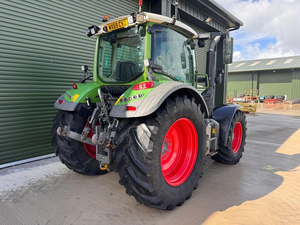 รถแทรกเตอร์มือสอง Fendt 516 Profi Plus ขับเคลื่อน 4 ล้อ ขายส่งใหม่ ราคาพิเศษ เครื่องยนต์ Massey-Ferguson 70 แรงม้า ปั๊มคุณภาพดี มาตรฐานดี - Product Image 4