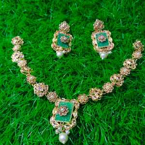 Produit le plus vendu Ensemble de bijoux de mariage magnifique pour femmes Nouveau design Style pakistanais indien Ensemble de bijoux de mariage traditionnel - Product Image 2