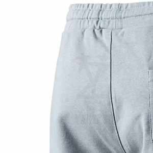 กางเกงขาสั้นลำลองสำหรับผู้ชายกางเกงขาสั้นผ้าโพลีเอสเตอร์ทอสีพื้นสำหรับฤดูร้อน - Product Image 4