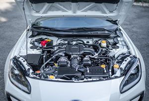 BRZ tS 2025 ~1,600 Millas, Transmisión Manual de 6 Velocidades, Sin Modificar - Product Image 5