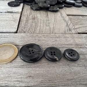 กระดุมเปล่าทำจากเขาควายธรรมชาติสำหรับอุปกรณ์ตกแต่งเสื้อผ้า คุณภาพสูง - Product Image 1