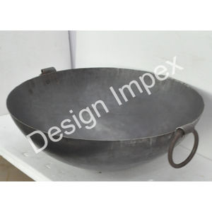 Brasero de Hierro Fundido Artesanal para Exteriores, Kadai Decorativo para Jardín, Brasero Antiguo de Leña Estilo Rústico - Product Image 5