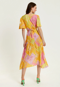 100% Viscose Regular fit Paisley Print Midi Wrap Dress En Jaune Et Rose Robe Midi Avec Confort Robe À Manches Courtes Léger - Product Image 4