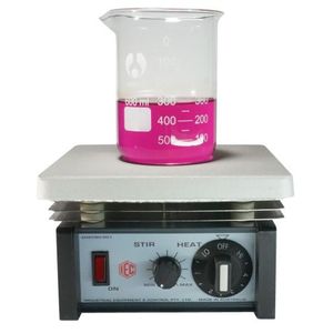 Agitateur magnétique de laboratoire avec plaque chauffante en aluminium moulé et contrôle Simmerstat - Product Image 1