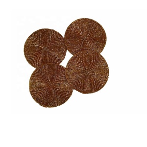 Sous-verres perlés en verre faits à la main ensemble de 4 sous-verres ronds de noël pour table à manger sous-verres pour bar café et table de cuisine - Product Image 5