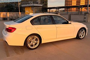 รถซีดาน BMW 330i ปี 2017 สภาพดี ราคาพิเศษ - Product Image 2