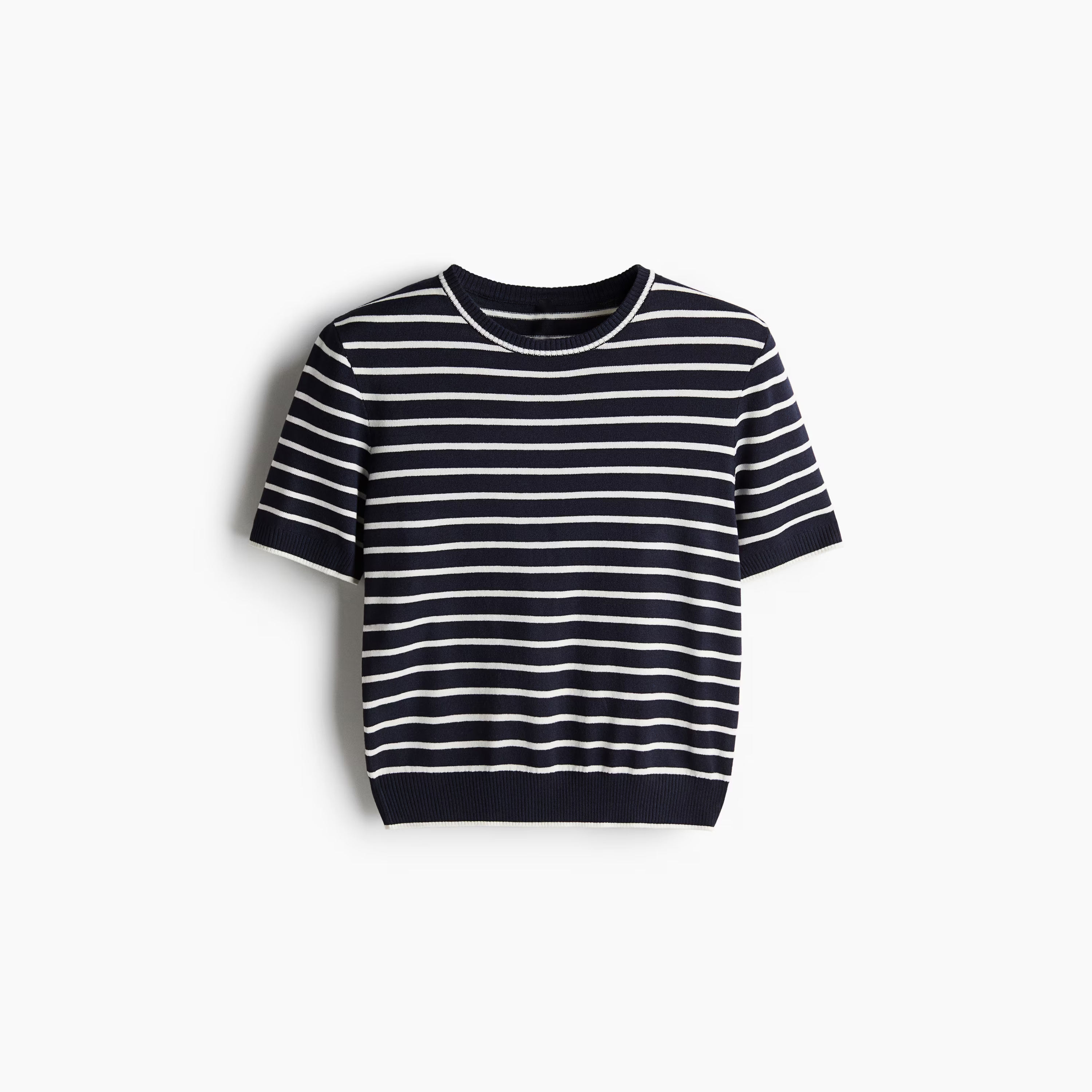 ลายทางสีน้ำเงินเข้ม