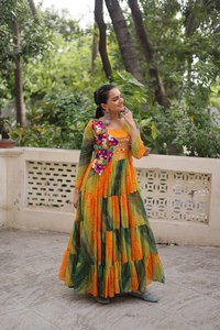 NUEVO LANZAMIENTO DE TELA DE DISEÑO PARA VESTIDOS LAHERIYA Y BANDHEJ CON ESTAMPADO KUTCHI, Parches y Faux Georgette para Fiestas, Estilo Casual Reversible - Product Image 2