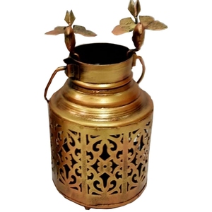 Vases en métal modernes à la mode dans une conception et des finitions personnalisées faites à la main pour le mariage de jardin et la décoration de la maison Vases uniques - Product Image 5