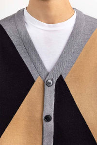 Suéter Cárdigan para Hombre con Botones a Precio de Mayoreo, Fabricación en Pakistán, Suéteres Cárdigan Transpirables - Product Image 6