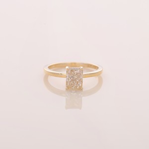 Anillo de compromiso clásico de oro amarillo, blanco y rosa de 14K con diamante amarillo de 1.47CT de corte radiante cultivado en laboratorio, engaste de púas, fino. - Product Image 1