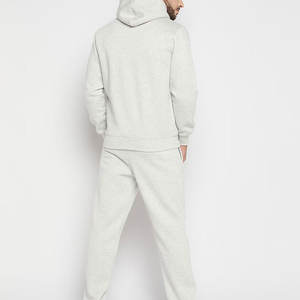 Ensemble de pantalons de survêtement de sport coupe étroite avec logo personnalisé pour hommes, vêtements d'entraînement respirants imprimés pour l'hiver, survêtement de sport lourd personnalisé - Product Image 4