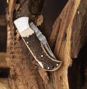 Couteau pliant artisanal en acier Damas avec manche en corne de cerf, couteaux de poche personnalisés OEM, couteaux de camping, couteaux de qualité industrielle - Product Image 4