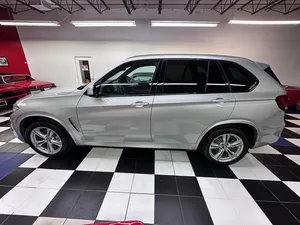 BMW X5 XDRIVE50I 2015 Económico con Volante a la Izquierda/Derecha - Product Image 4