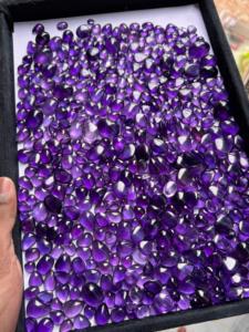 Alta calidad 100% amatista Natural piedra preciosa suelta cabujón de amatista púrpura pulido con alto suministro a granel artesanía de piedra - Product Image 5
