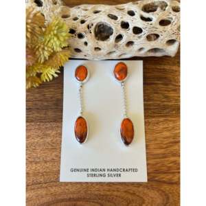 Pendientes Colgantes de Ostra Espinosa Hechos a Mano por Navajo, Joyería de Moda - Product Image 1