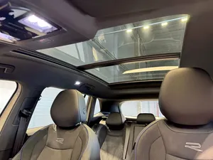 Tiguan L Pro III 2026 (Mercado Chino) Bajo Kilometraje Motor en Buen Estado Transmisión Automática Techo Panorámico Faros LED - Product Image 4