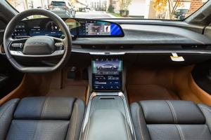 AUTO ELÉCTRICO EXTREMADAMENTE LIMPIO 2025 LUCID AIR GRAND TOURING 819-HP DOBLE MOTOR AWD LISTO PARA ENTREGA - Product Image 3