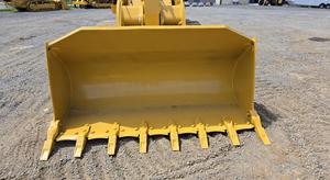 Livraison gratuite Chargeuse sur chenilles CATERPILLAR 953C Cabine EROPS avec chauffage/climatisation Radio fonctionnelle Chargeuse sur chenilles avec godet à dents - Product Image 2