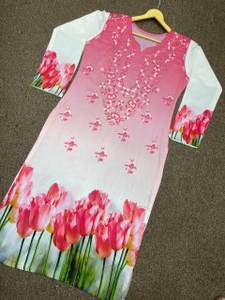 Hermosa túnica superior en algodón de muselina pesada con estampado digital elegante y trabajo bordado - Product Image 3