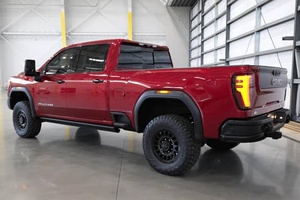EXTREMADAMENTE LIMPIO, GM-C SIE-RRA 2500 HD AT4X 2024, DURAMAX TURBODIÉSEL V8 4WD, ROJO VOLCÁNICO, ALTAMENTE EQUIPADO - Product Image 2