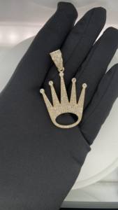 Colgante Hip Hop Personalizado en Oro de 14K con Diamantes, Corte Esmeralda de Alta Calidad, Certificado IGI, Joyería de Moda para Mujer - Product Image 3