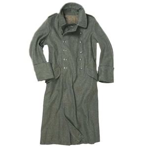 ABRIGO DE LANA ALEMÁN DE LA SEGUNDA GUERRA MUNDIAL PARA GUARDIA DE HONOR CON INSIGNIAS Y ACCESORIOS - Product Image 1