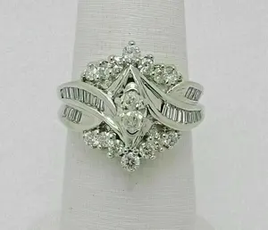 Anillo de Compromiso con Racimo de Diamantes de Moissanita Marquise de 2 Quilates y Plata 925, Anillo de Bodas con Racimo - Product Image 4