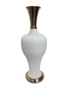 Vase à fleurs décoratif en fer fait main, design côtier, vase de table de Pâques pour la décoration de la maison, chambre et salon - Product Image 2