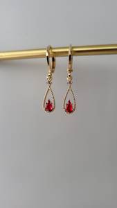 Boucles d'oreilles créoles Huggie en argent sterling 925 plaqué or avec breloque rubis rouge, style vintage mignon, cadeau de fête pour femme - Product Image 3