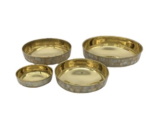 Lot de 4 bols de dates modernes pour la maison, hôtel, restaurant, décor de plat, couleur dorée, bols de service en métal modernes, vaisselle de table - Product Image 1