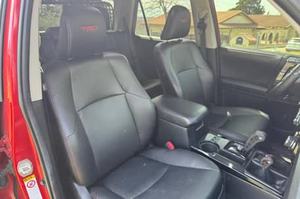 Toyota 4Runner TRD Pro 2017, modifications tout-terrain approfondies, suralimenté, 4x4, rouge métallisé Barcelone - Product Image 4