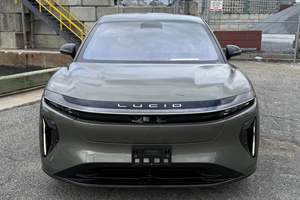 2026 แกรวิตี้ ดรีม อิดิชั่น 1,070 แรงม้า, ระบบขับเคลื่อนสี่ล้อแบบมอเตอร์คู่, อุปกรณ์ครบครัน - Product Image 6