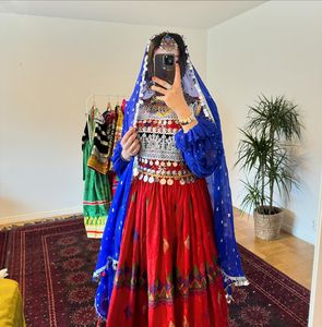 Robe traditionnelle afghane brodée en velours afghan Salwar Kameez pour femmes, faite à la main, pour mariage, fête, vente de coton sur mesure pour - Product Image 5