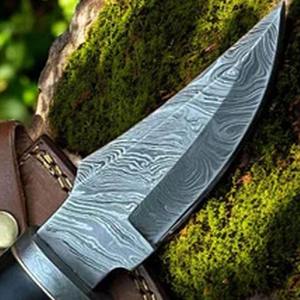 Cuchillo de Caza para Desollar, Hoja de Damasco de 4 Pulgadas y Mango de Cuerno de Búfalo, Cuchillo de Caza de Damasco Personalizable Más Vendido - Product Image 4