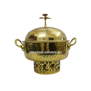 Hotpot martillado de Metal con acabado dorado con Base de Corte Árabe Venta caliente calentador de alimentos de Metal decorativo de boda árabe - Product Image 1