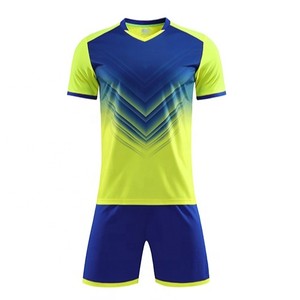 Conjunto de camisetas de fútbol directo de fábrica, uniforme personalizado OEM para club de fútbol, ropa de fútbol OEM de poliéster de alta calidad - Product Image 4